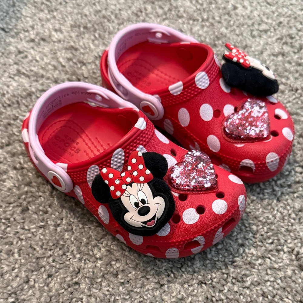 Disney Kids Red and White Minnie Mouse Slippers